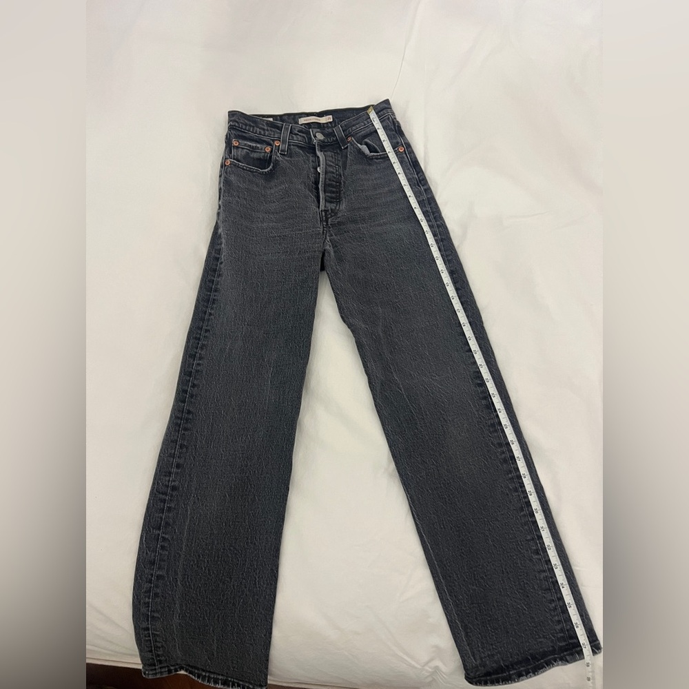 Black Levi’s Jeans Ribcage Straight